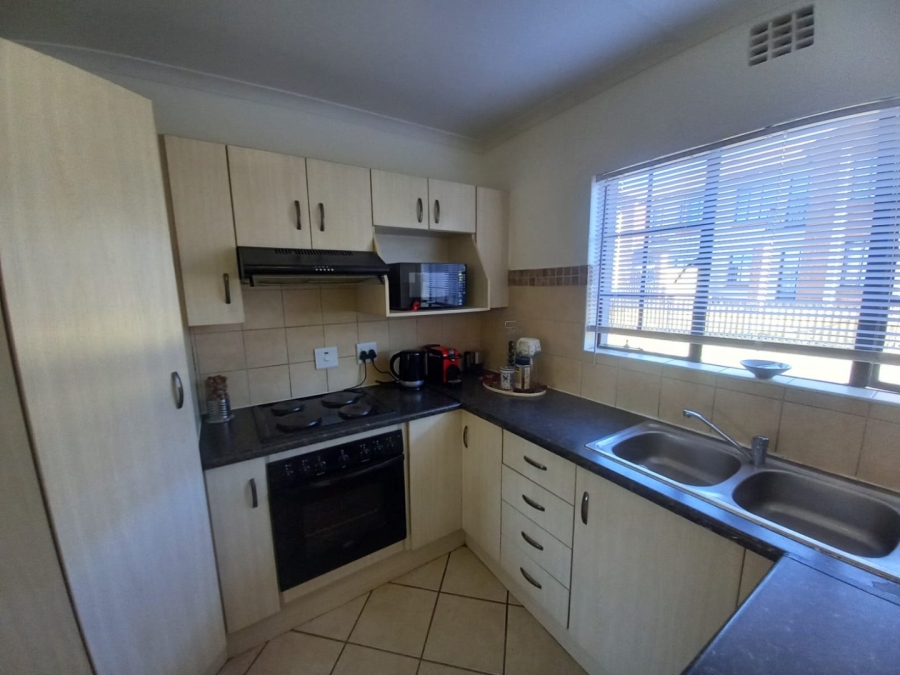 2 Bedroom Property for Sale in Hillside View Free State